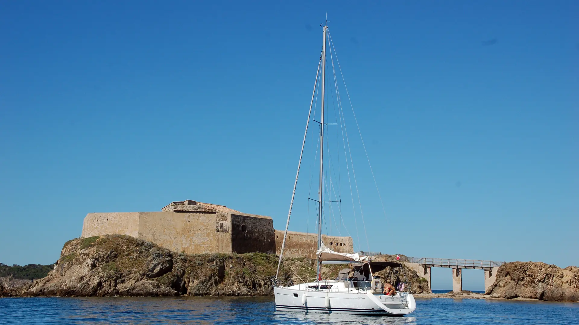 îles d'or évasion - excursions en bateau