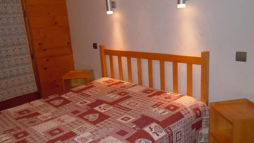 chambre double avec armoire penderie balcon