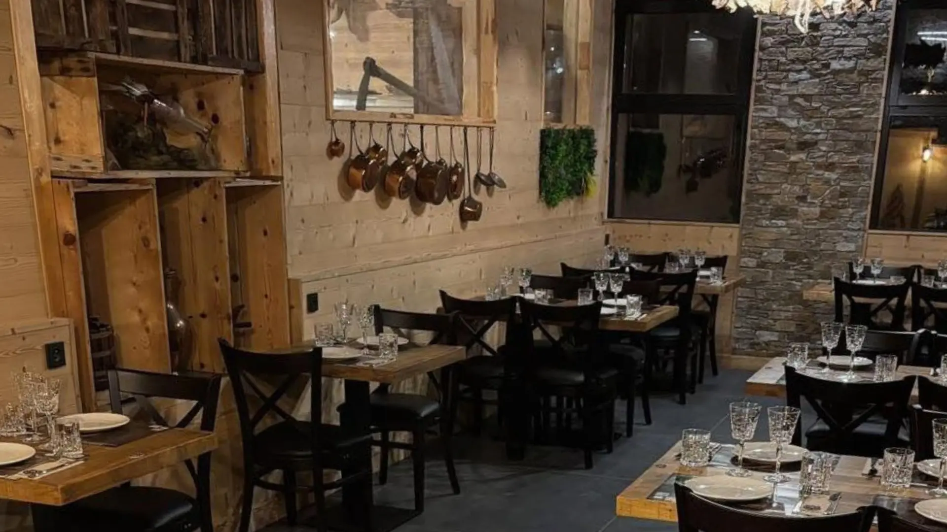 salle taverne savoyarde