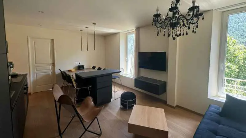 A Château-Ville-Vieille