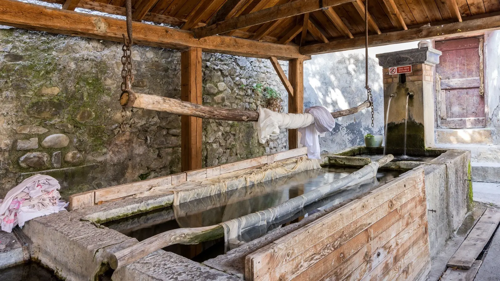 lavoir à Thorame Haute