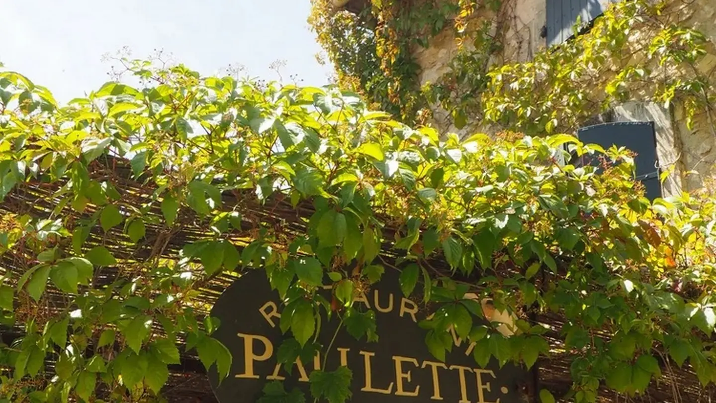 Restaurant Paulette Eygalières enseigne