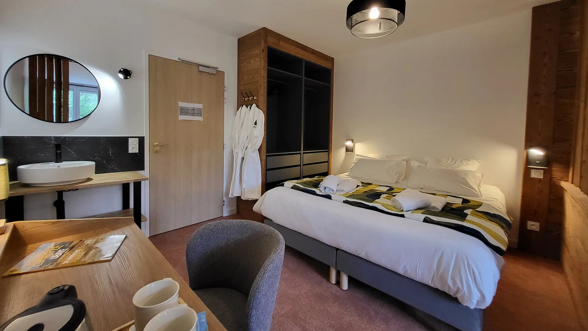 Mille 100-47 Ubaye-Base Camp