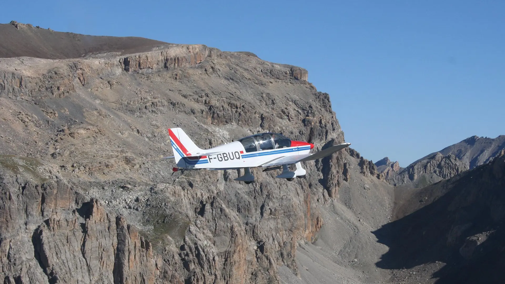 Centre de vol à voile de l'Ubaye : bâptemes en avion