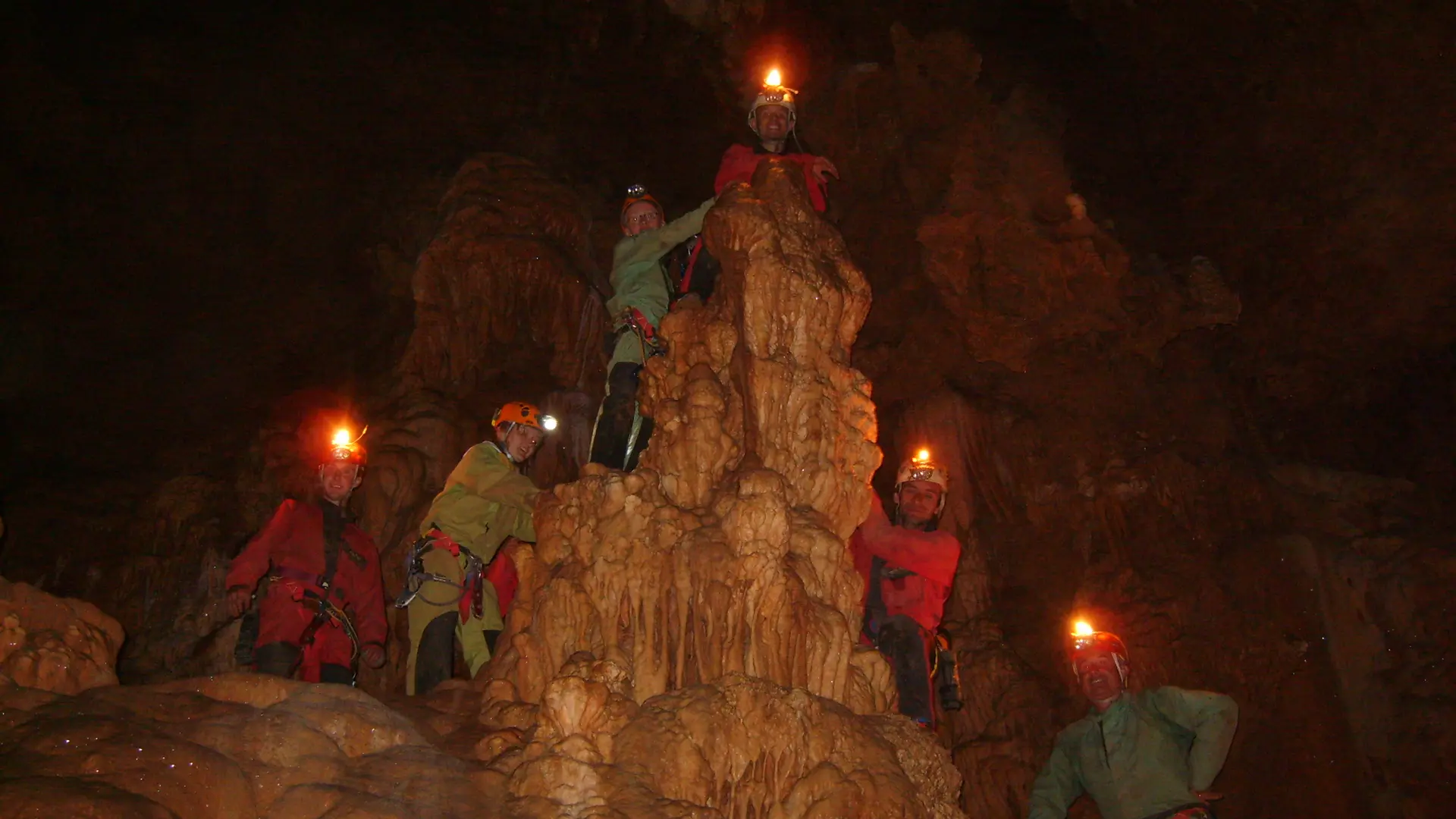 Spéléologie grottes et  cavernes