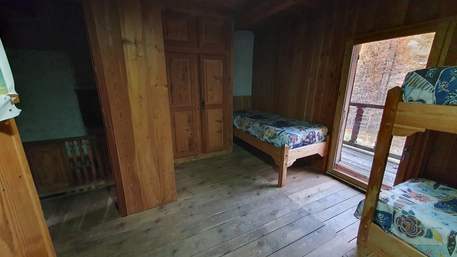 Chambre 3 lits - vue lit seul