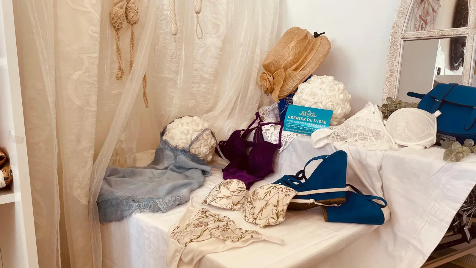 Grenier de L'Isle Lingerie