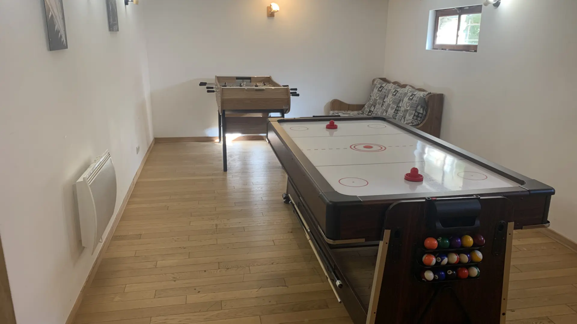 chalet-le-mont-milo-salle-jeux-serre-chevalier-briancon