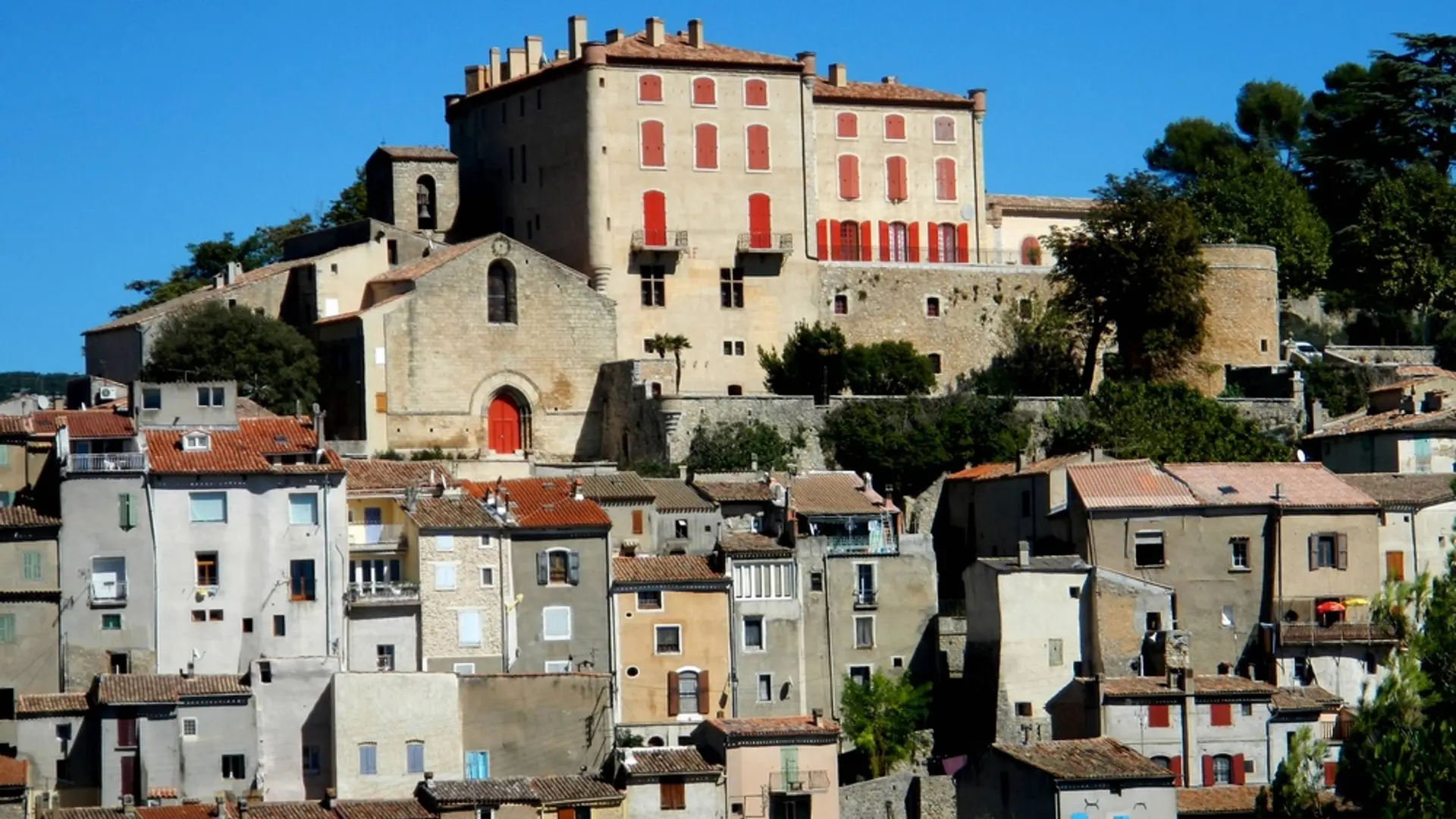 La Verdière et son château