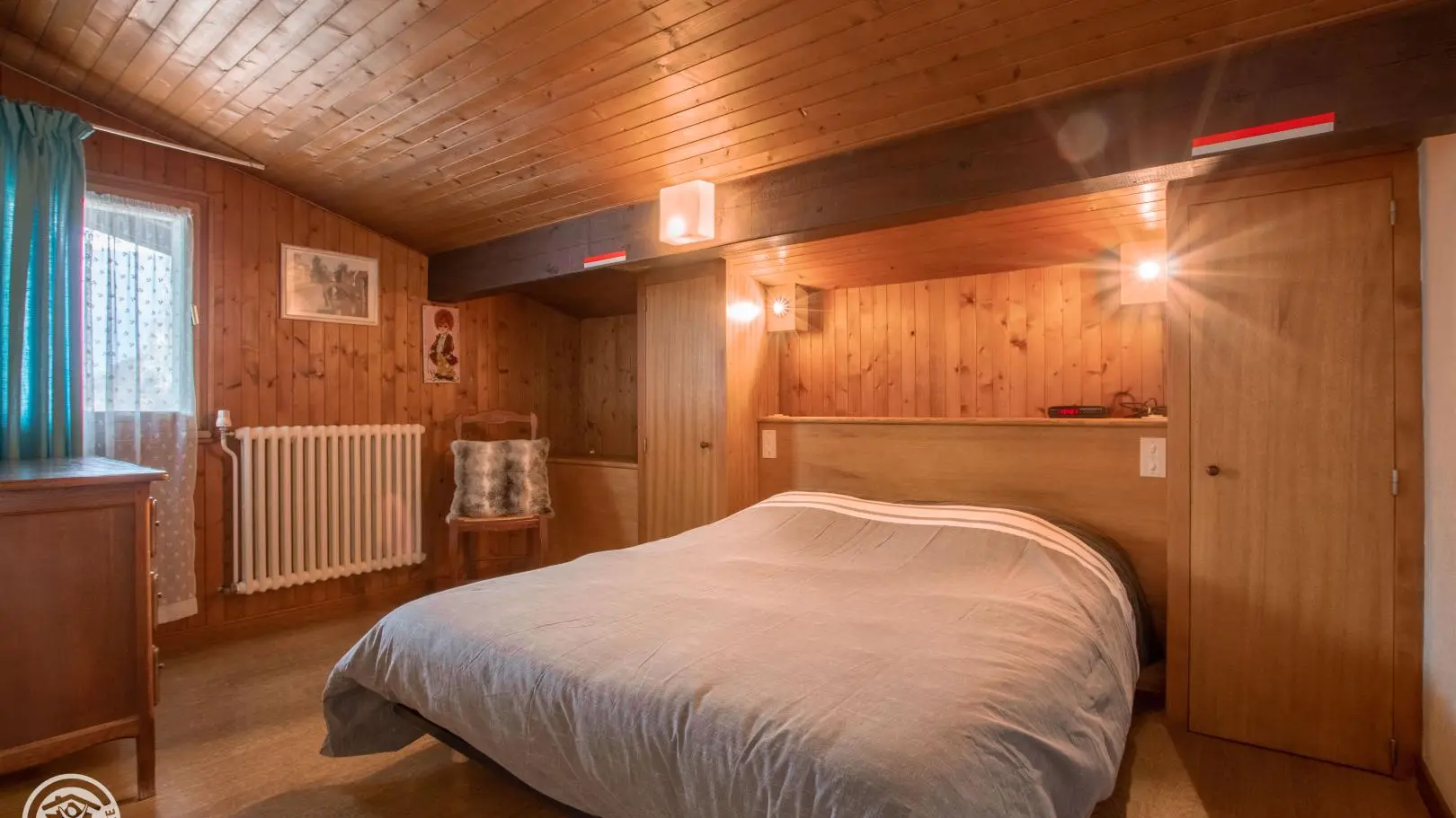 Chambre avec 1 lit 140.