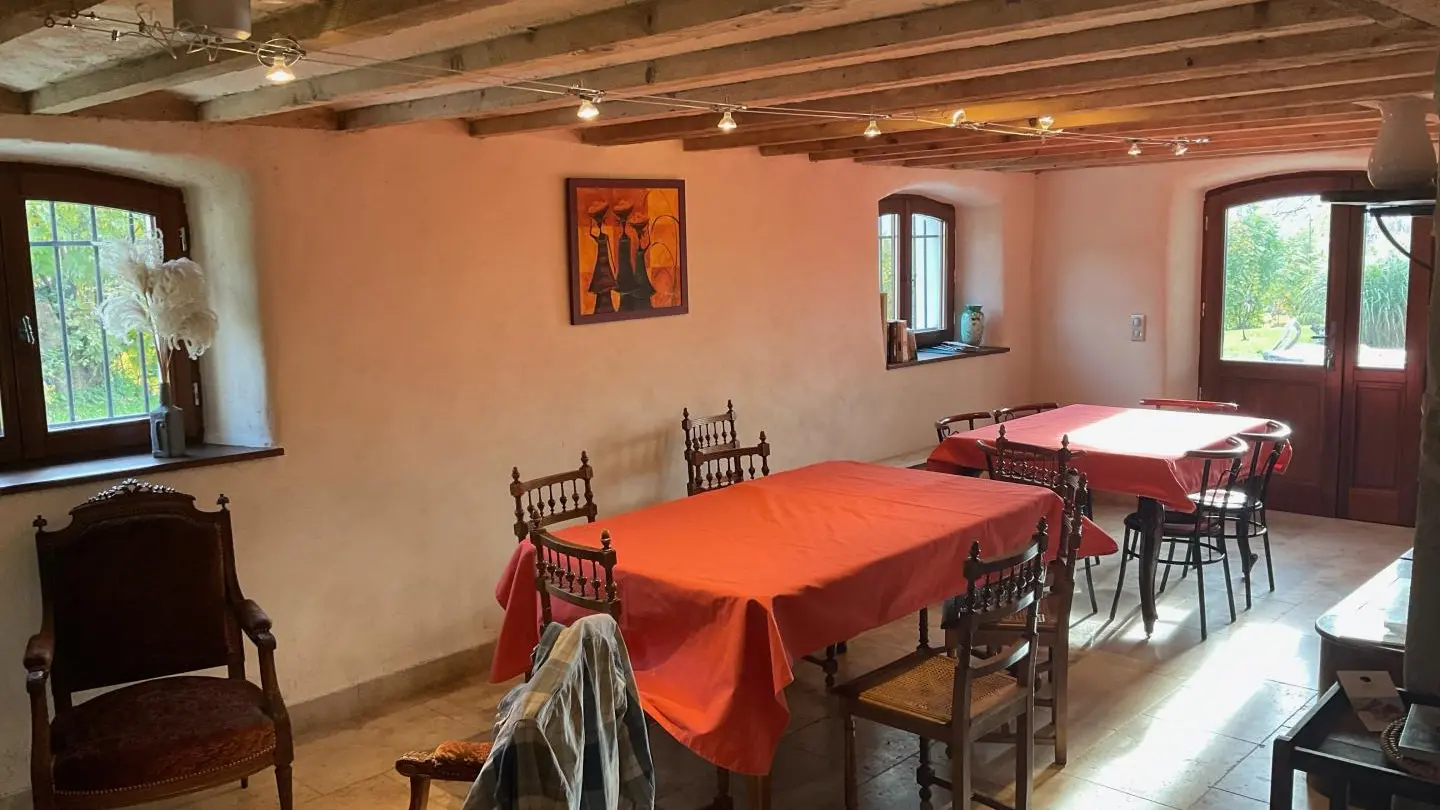 Sejour , salle de repas donnant directement sur le jardin