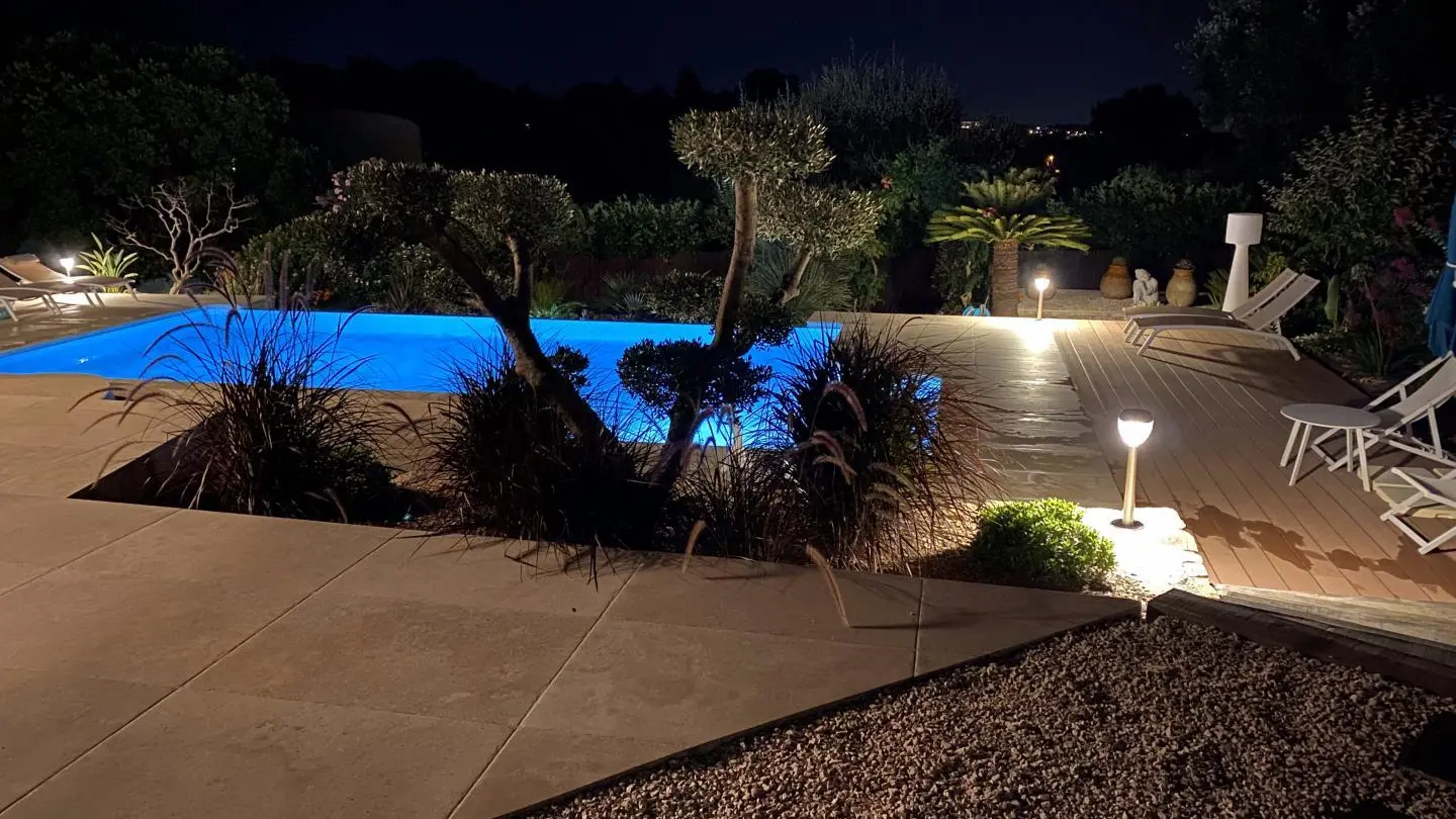 Piscine-Chambre d'Hôtes-Biot-Gîtes de France Alpes-Maritimes