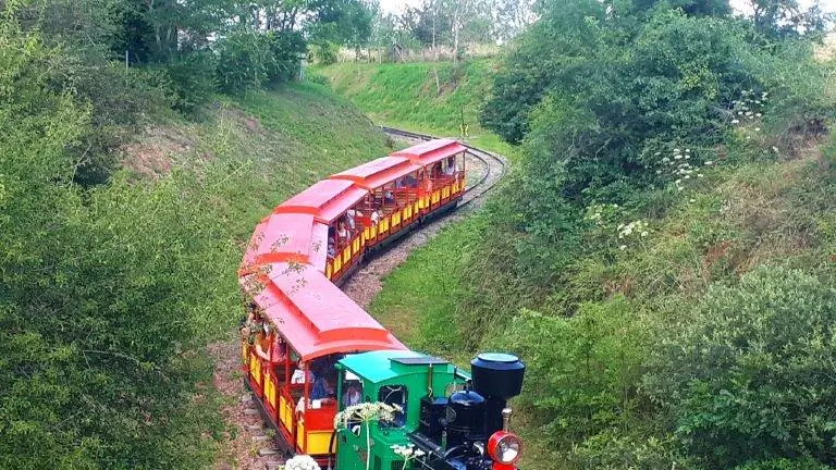 Petit train touristique de Commelle