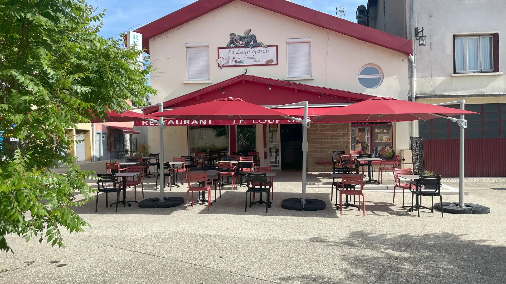 Le restaurant de l'extérieur