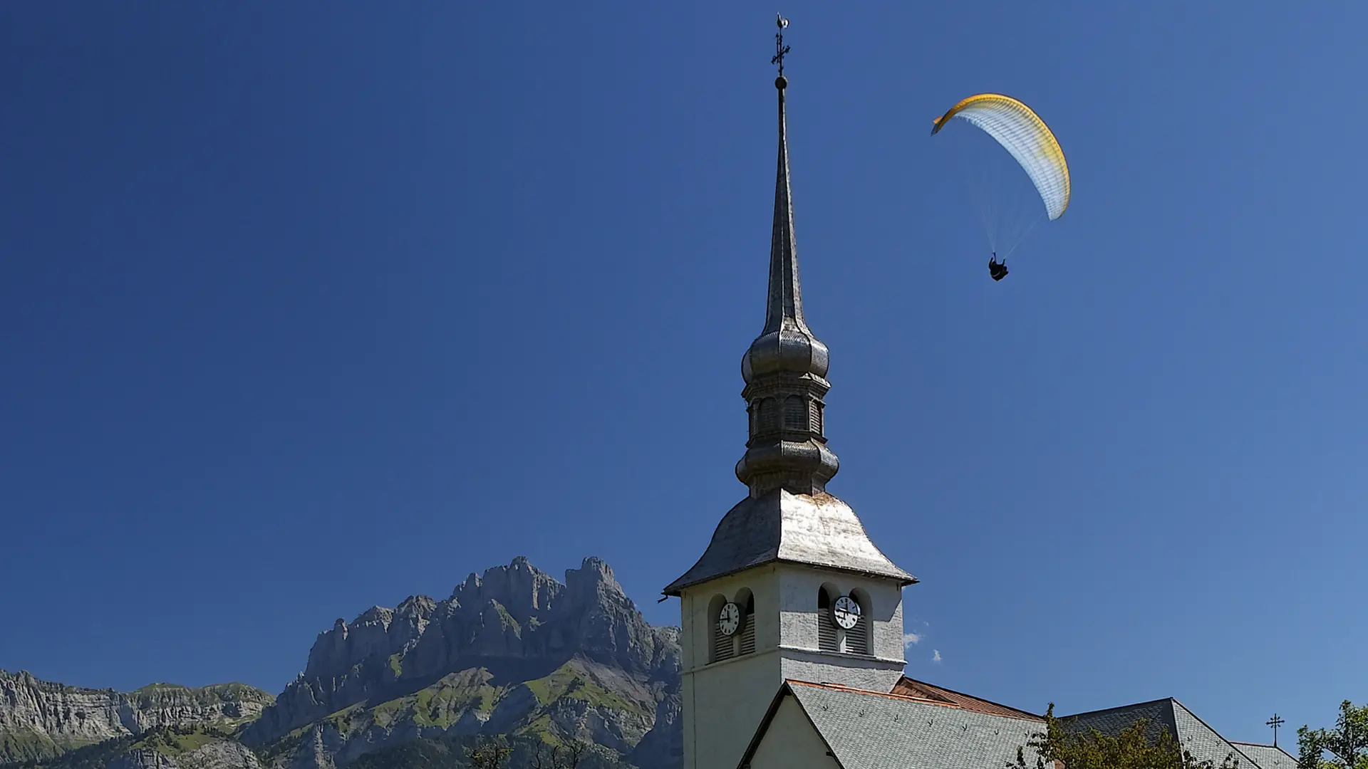 Volo di scoperta in parapendio