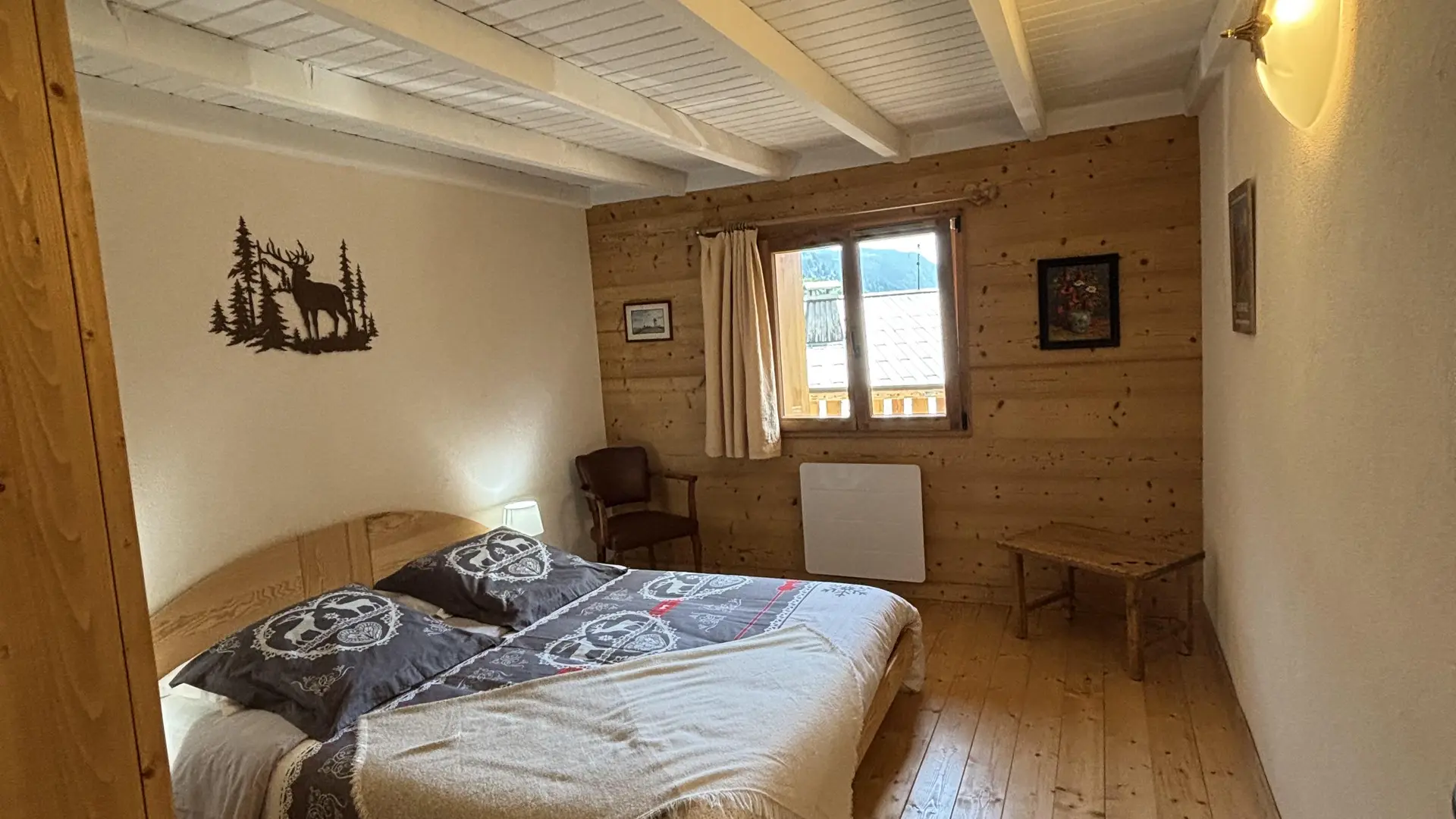 CHAMBRE LIT QUEEN SIZE