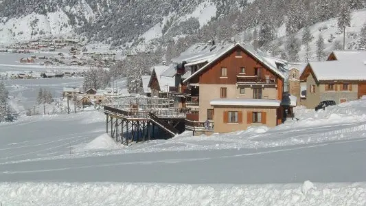 Vue Hiver -Hôtel La Cascade Ceillac