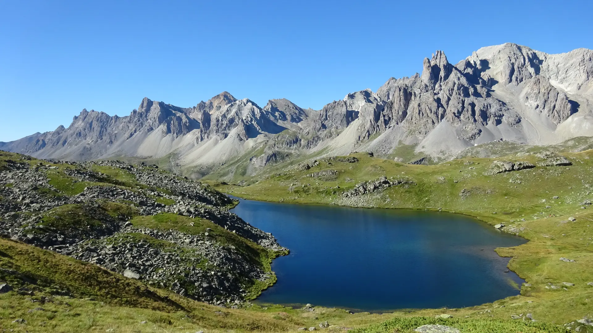 Lac Long des Muandes