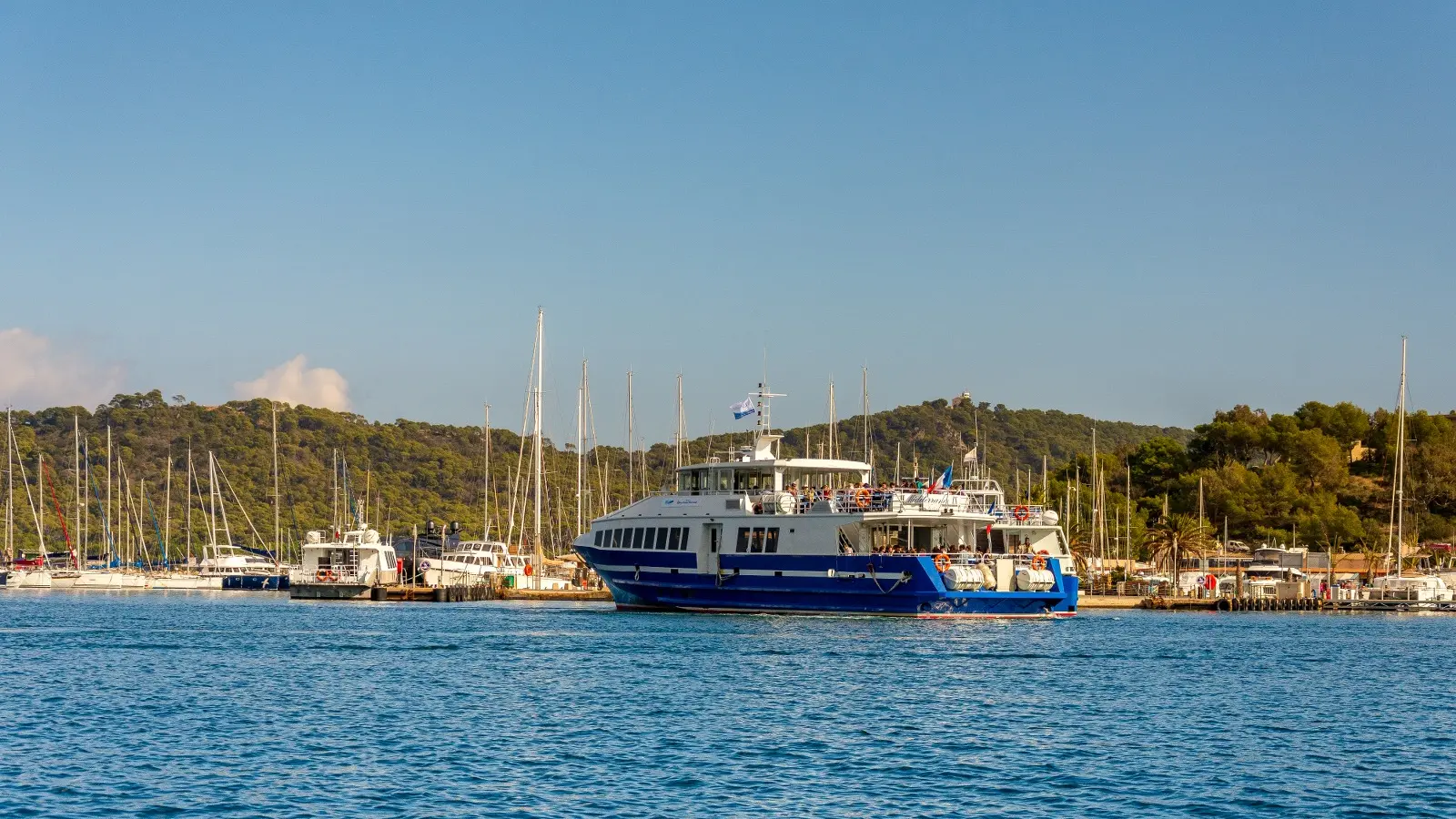 Arrivée au port de Porquerolles