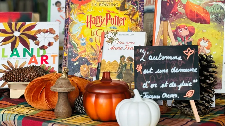 Décoration automnale à la bibliothèque de Châtel