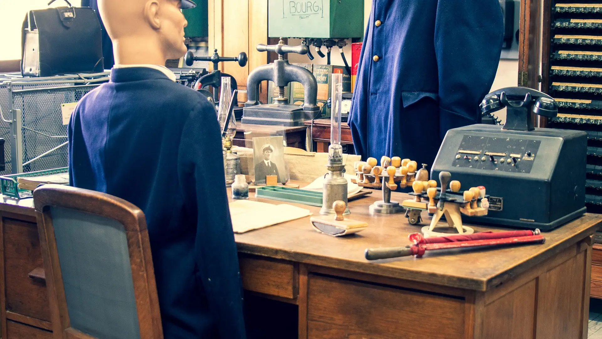 Reconstitution d'un bureau SNCF