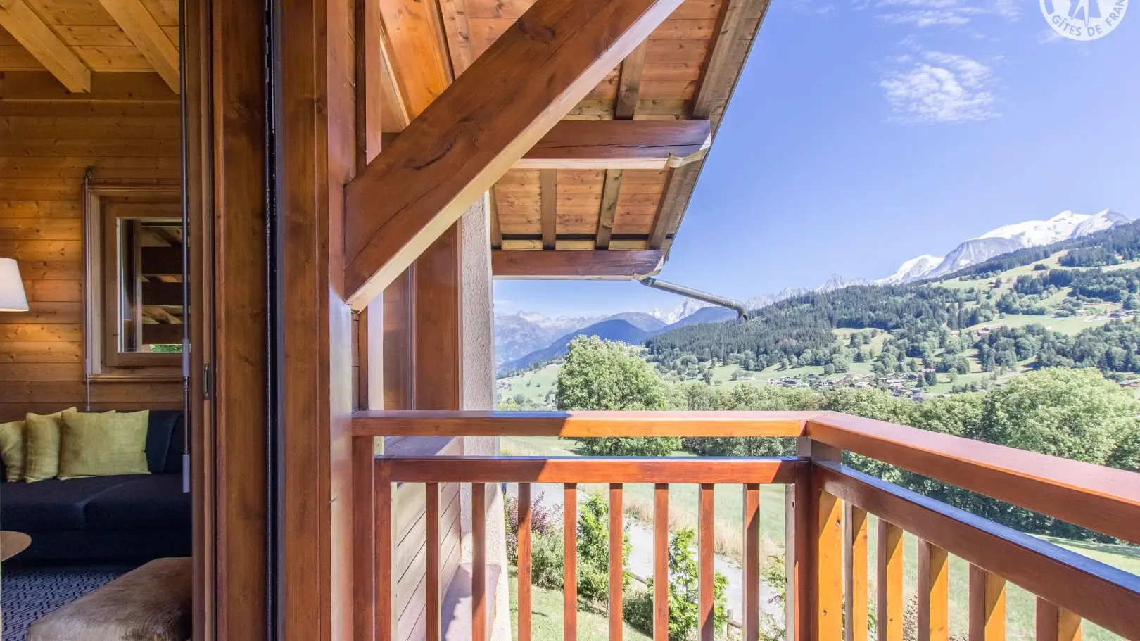 Balcon Sud et vue sur la chaîne du Mont-Blanc à l'Est.