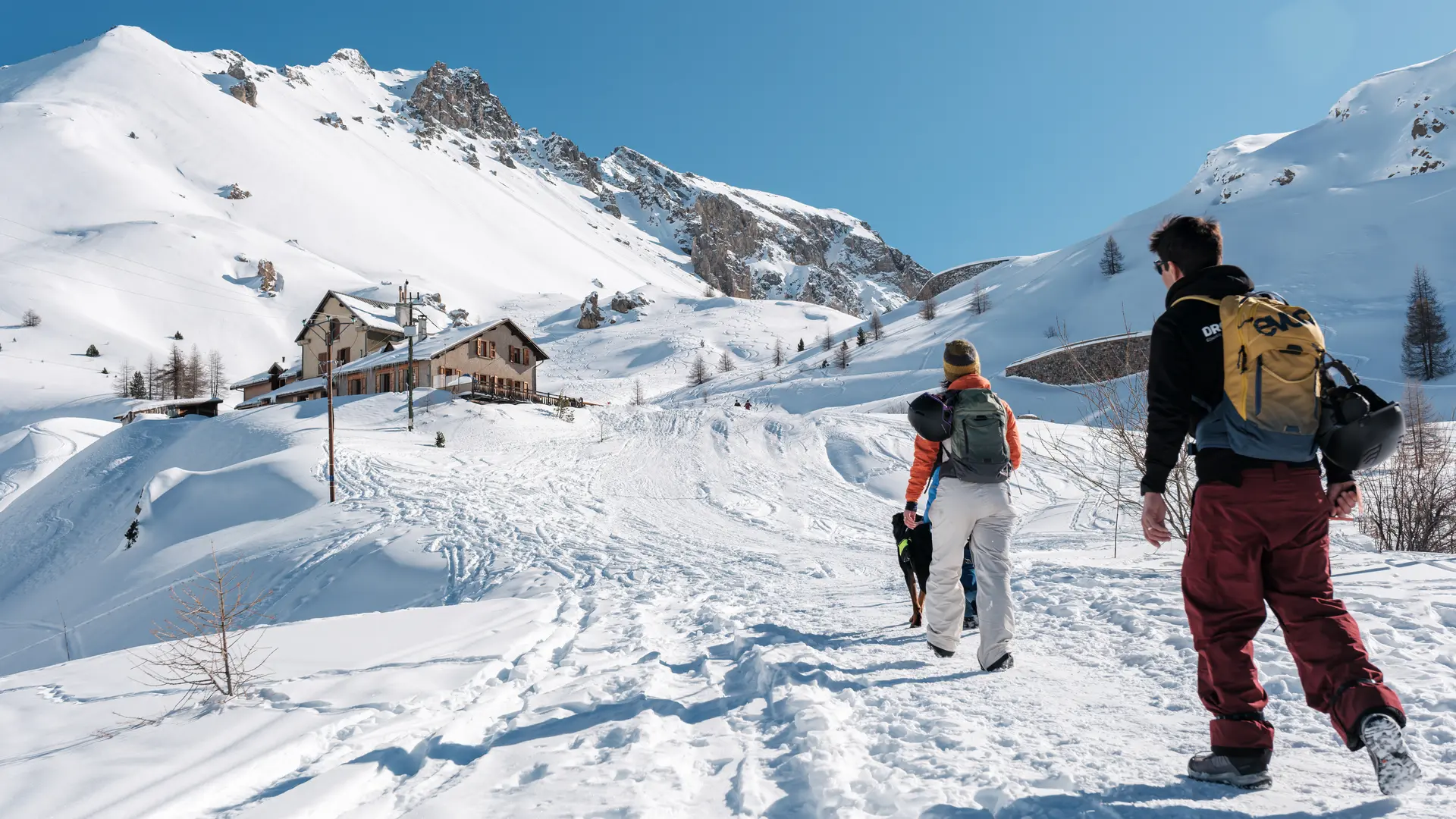 Col d'Izoard en hiver : Arrivée au refuge Napoléon