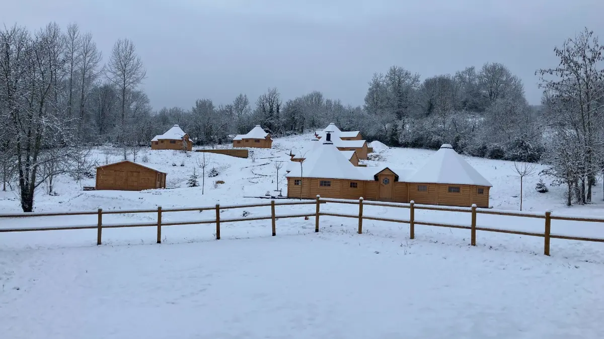Entrée site Kotas sous la neige