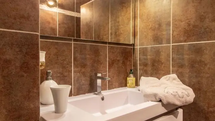 Salle d'eau chambre 3