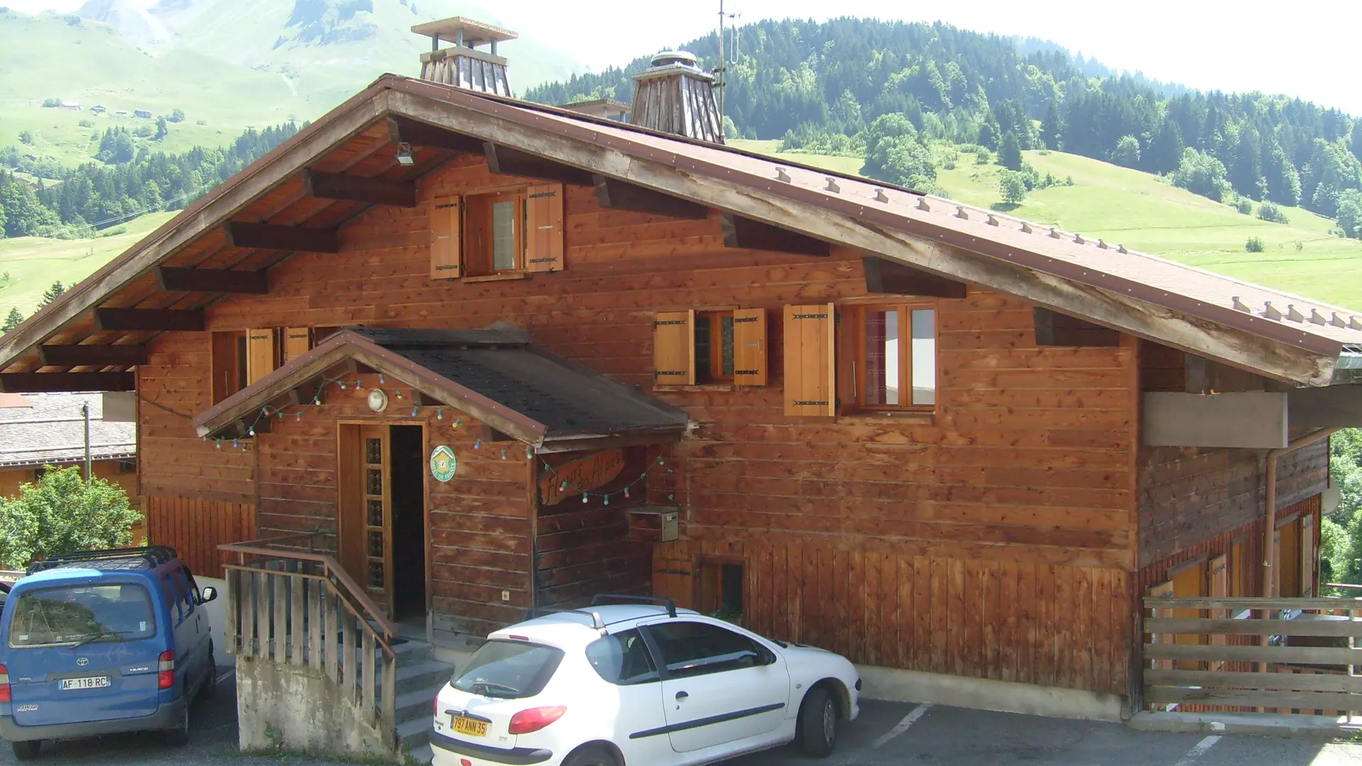 Extérieur résidence été/Outside summer chalet-Fleurs des Alpes-Le Grand-Bornand