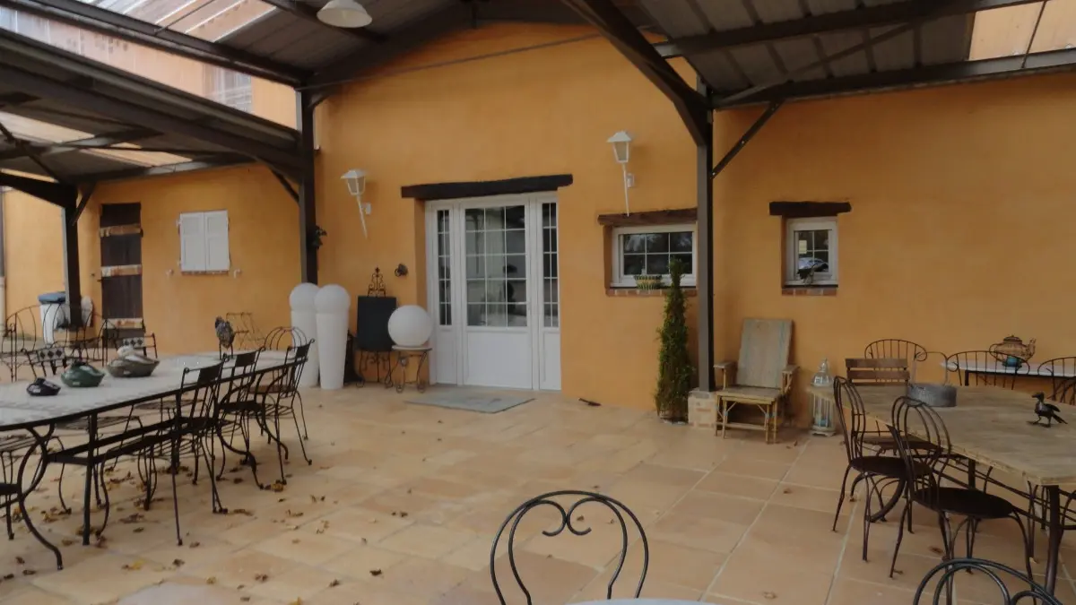 Domaine de La Bellière - Terrasse d'accueil - Petits-déjeuners et spa