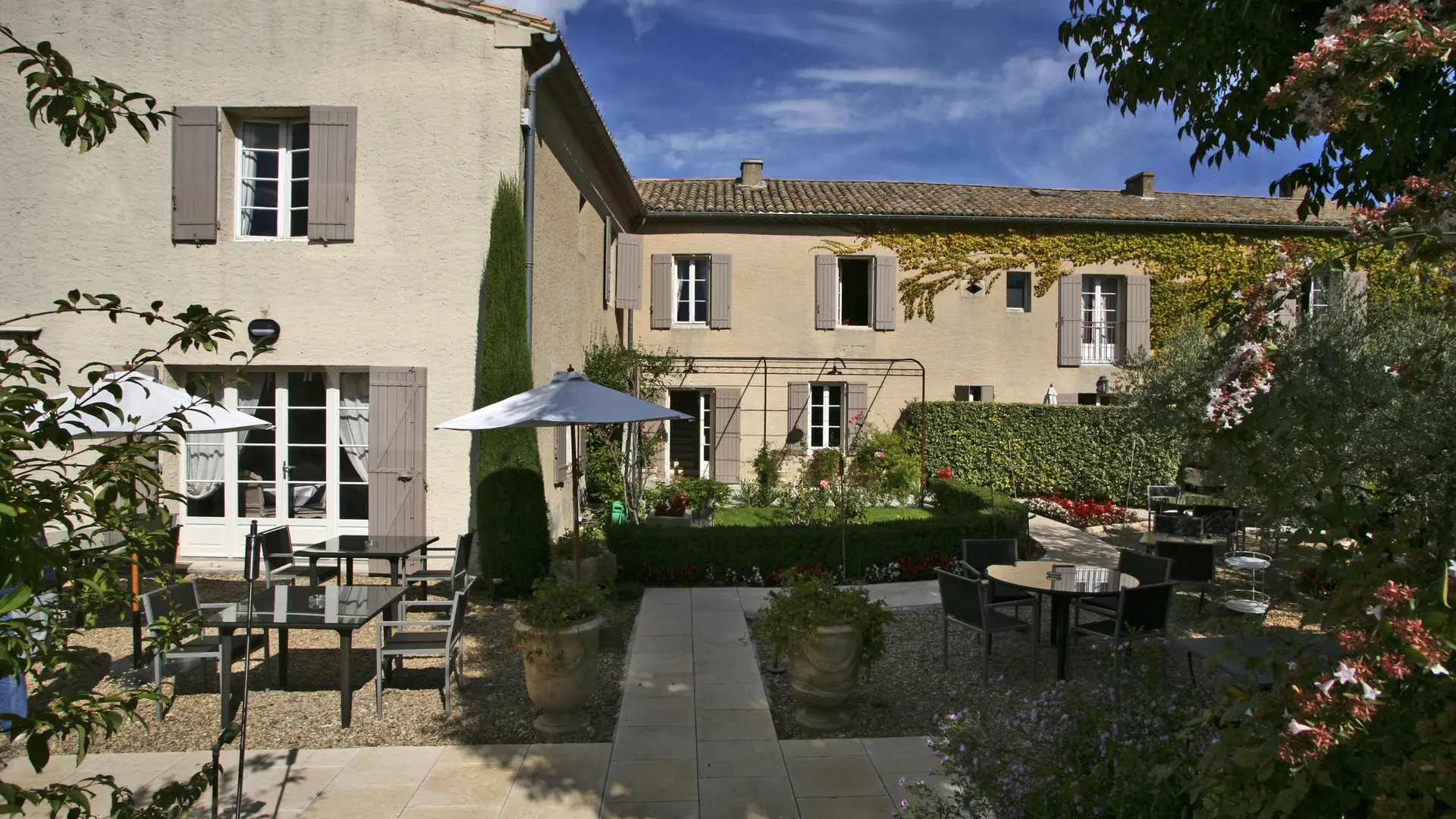 Hôtel le Mas des Carassins à Saint-Rémy-de-Provence