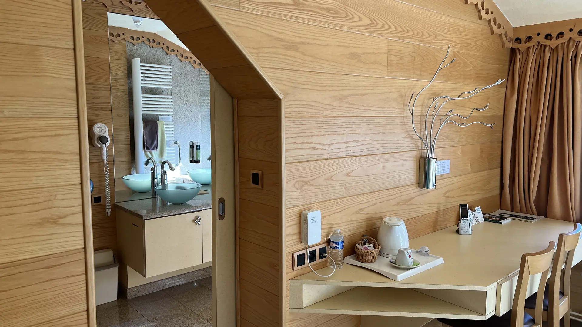 Hôtel Auberge du Lac Genin