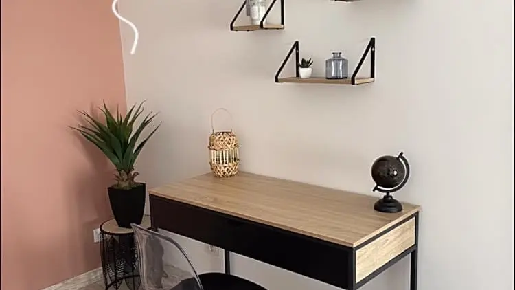 Karine hospitality_Saint-Just-la-Pendue