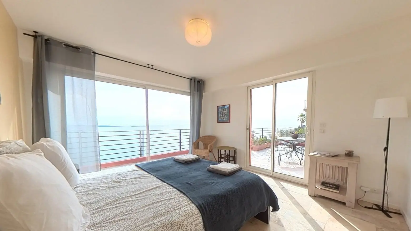 Chambre lits double Niveau 2 - Terres Rouges - Théoule-sur-Mer - Gîtes de France Alpes-Maritimes