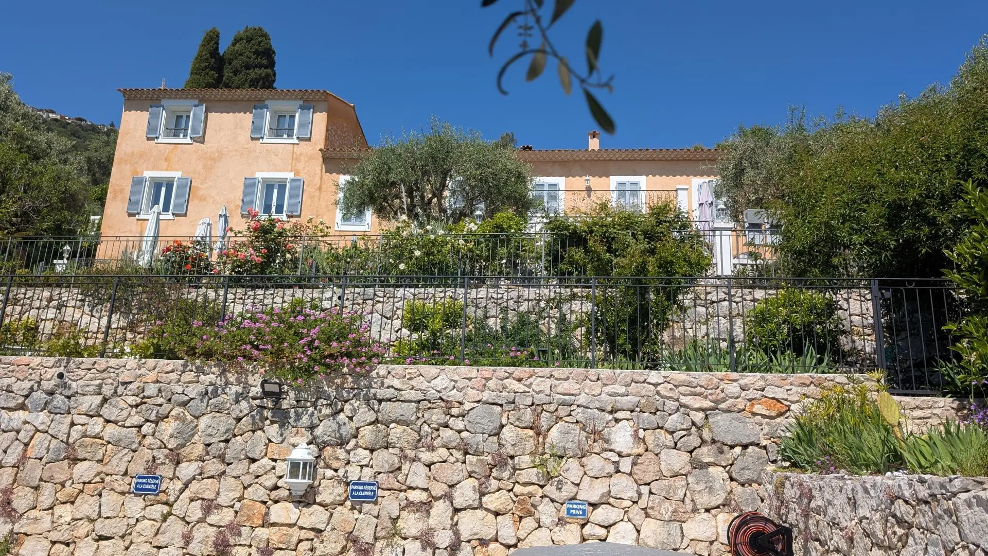 Le Mas d'Angeline-Beausoleil-Alpes-Maritimes