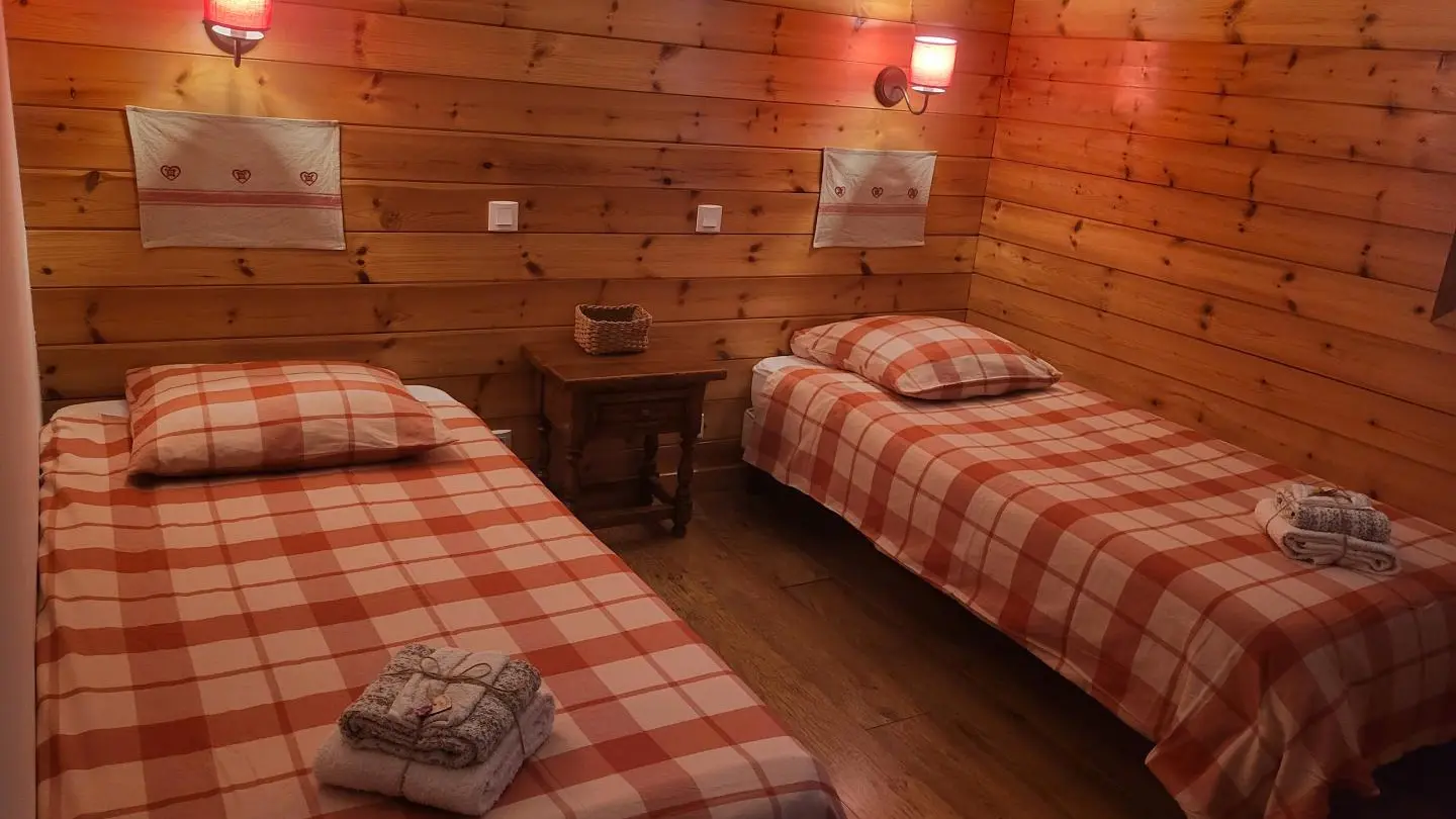 Gite Pacha-Chambre 2-Saint-Dalmas-Valdeblore-Gîtes de France Alpes-Maritimes