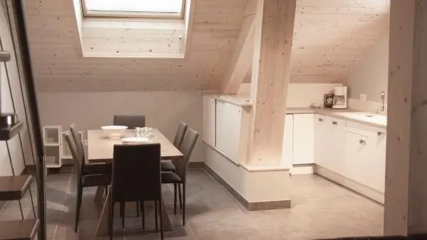 Salle à manger et cuisine