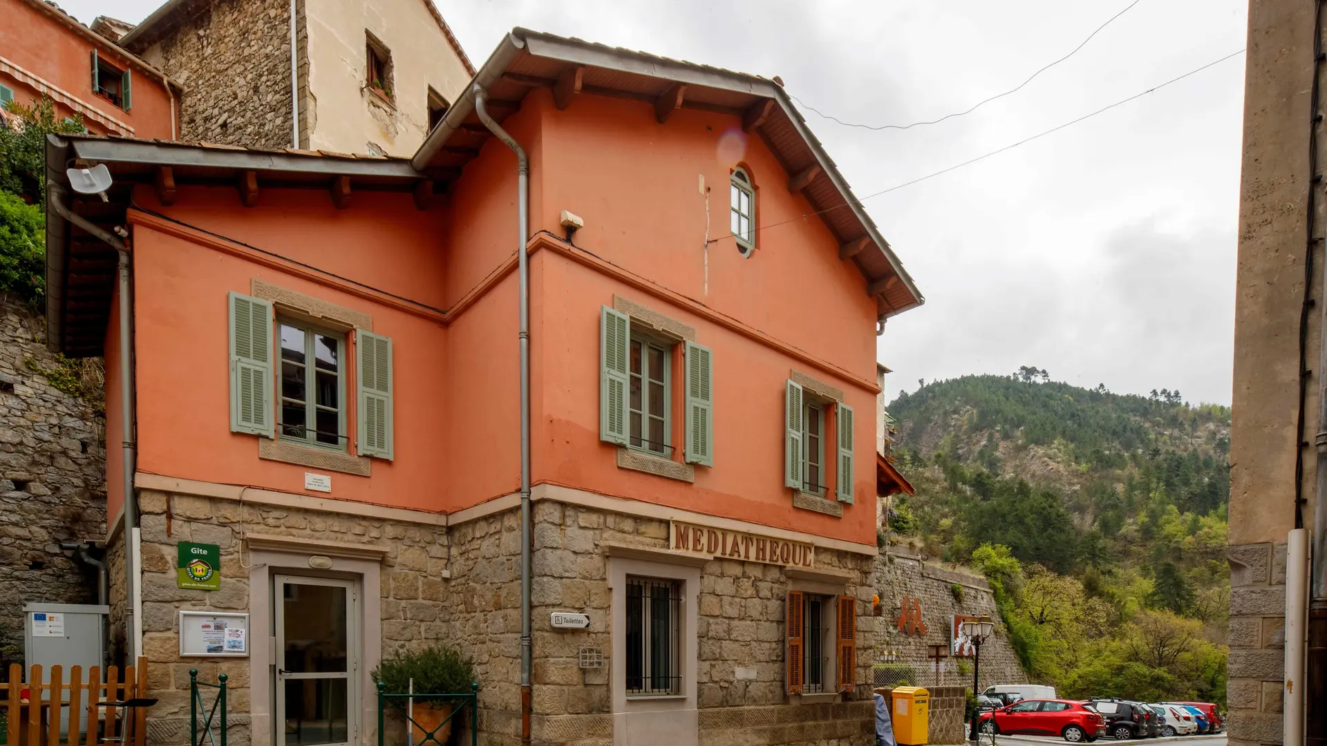 Edelweiss-Le bâtiment-Lucéram-Gîtes de France des Alpes-Maritimes