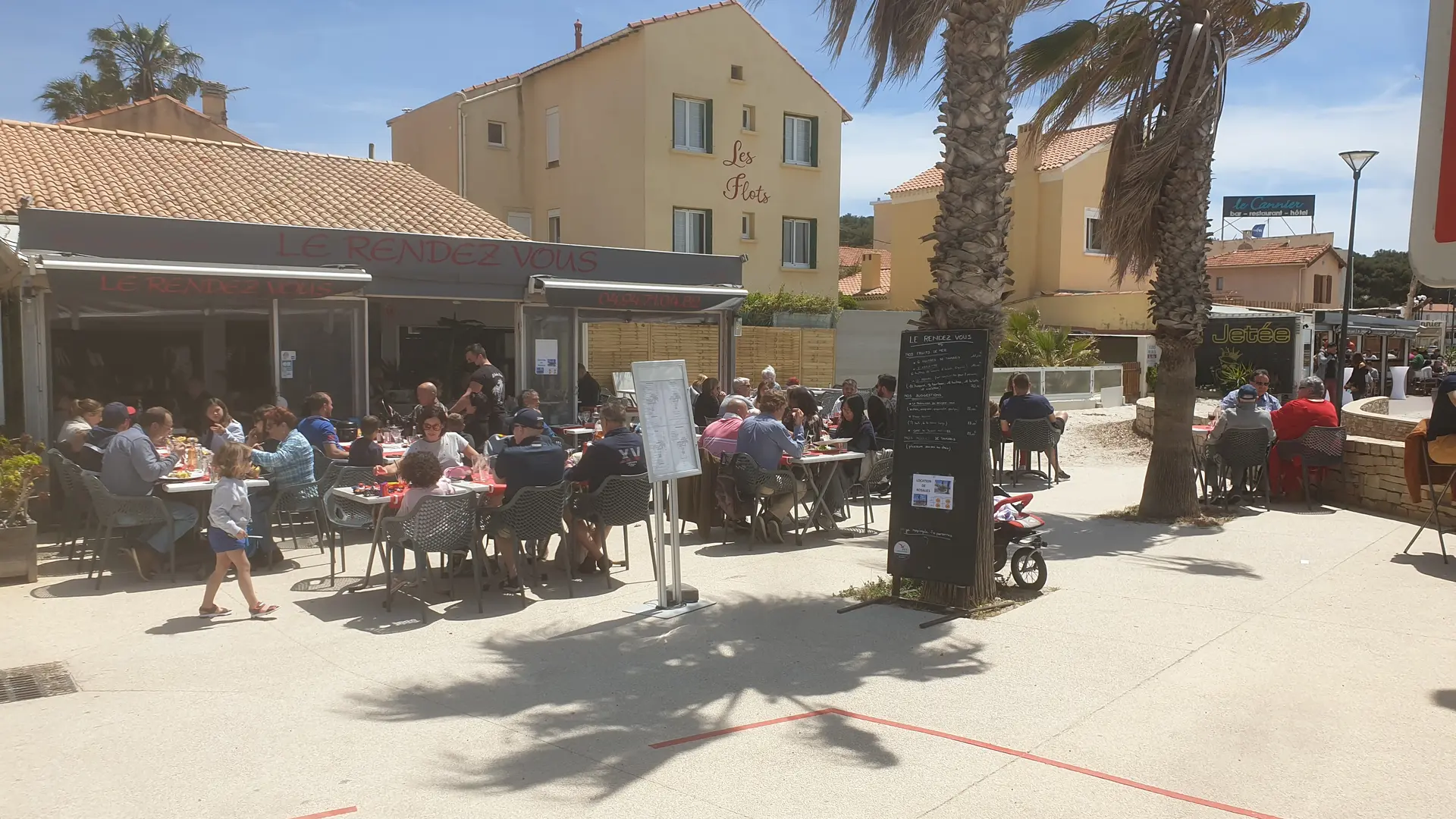 Restaurant vue mer à Saint Elme, plage des Sablettes