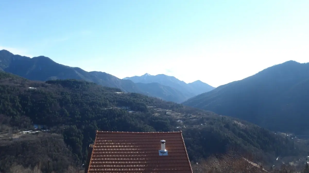 Gîte Chez José-Vue depuis le gîte-Belvédère-Gîtes de France des Alpes-Maritimes