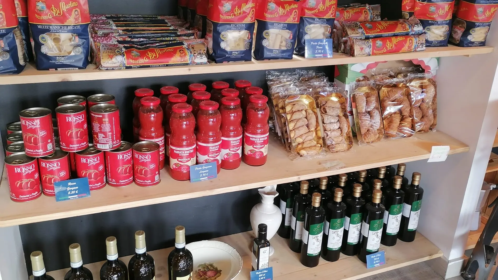 Pizzéria Castel Gandolfo - Coin épicerie fine