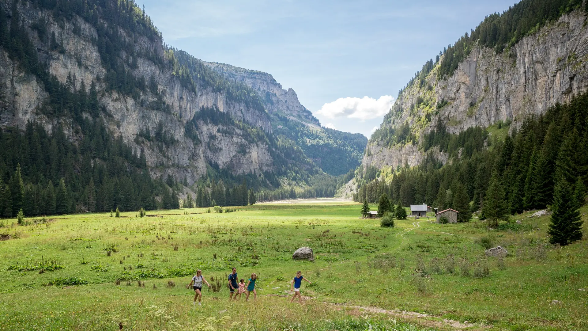 Vue d'ensemble du lac de Flaine