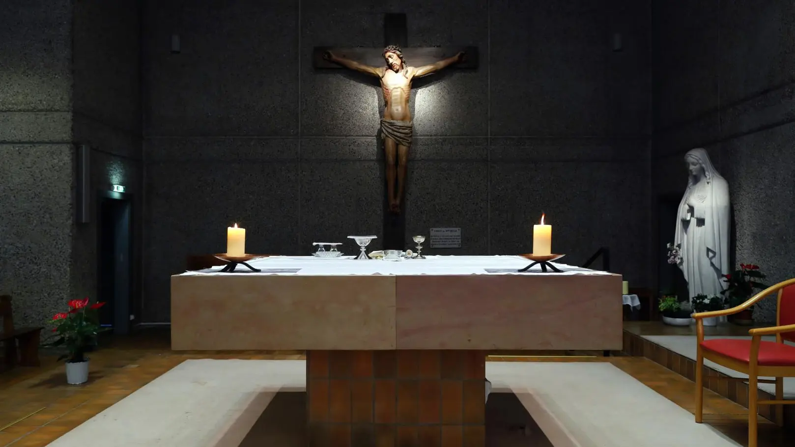 Grand Christ - Monastère de la Visitation à Marclaz