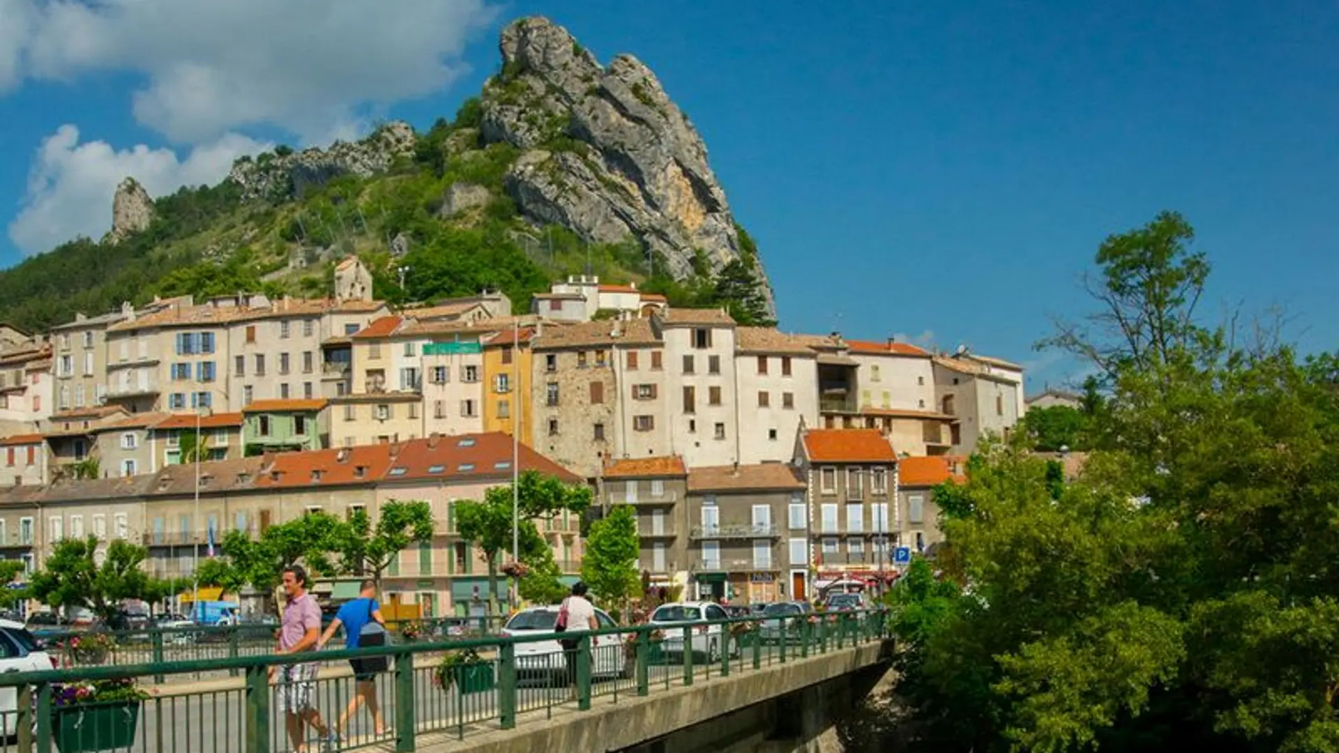 Vue sur le village de Serres