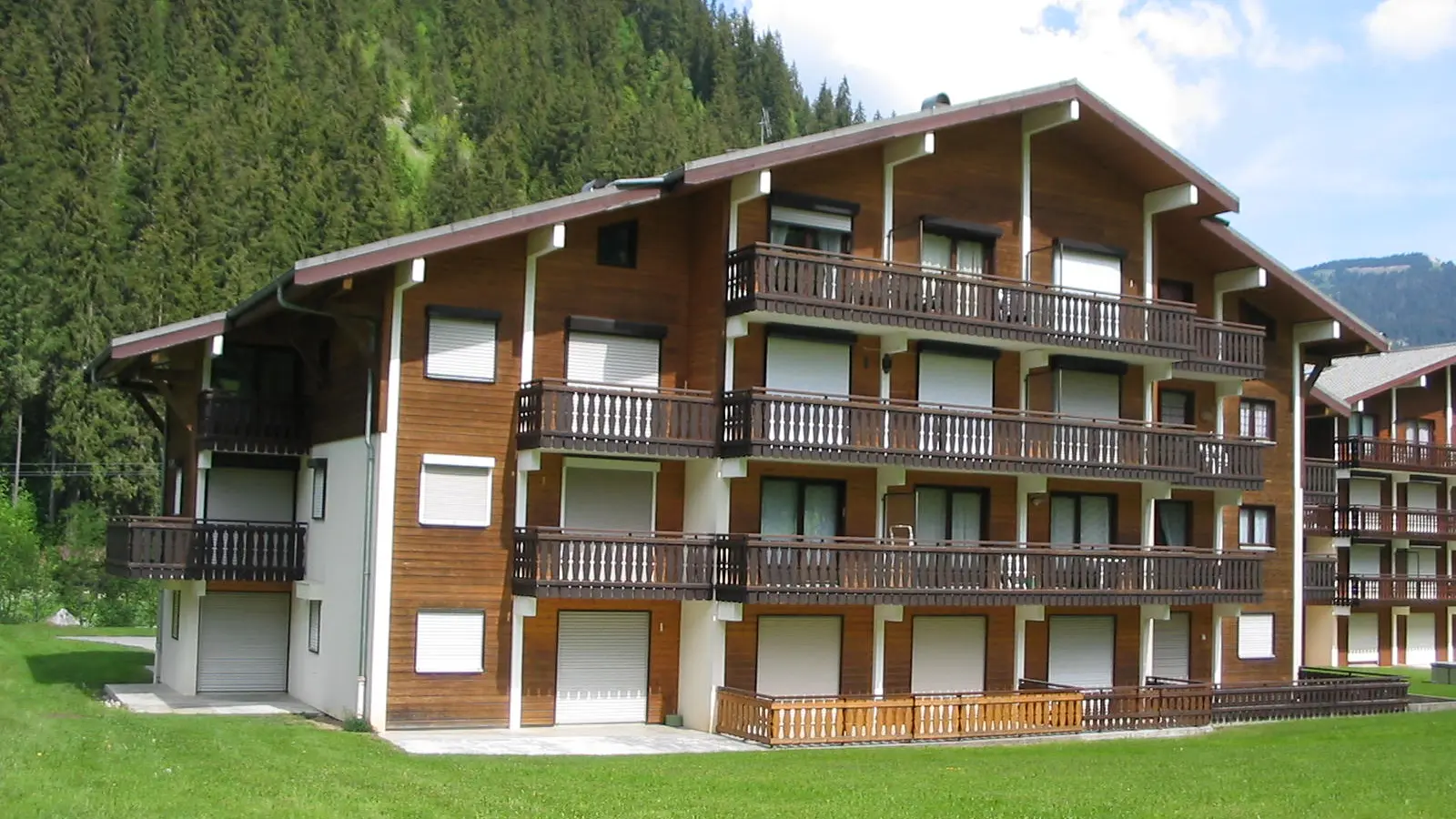 3 pièces - Perce Neige façade été