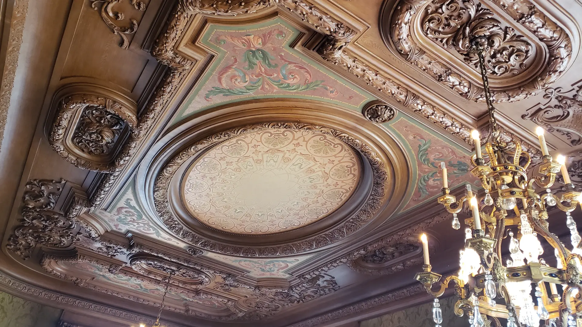 intérieurs du château de  Joyeux