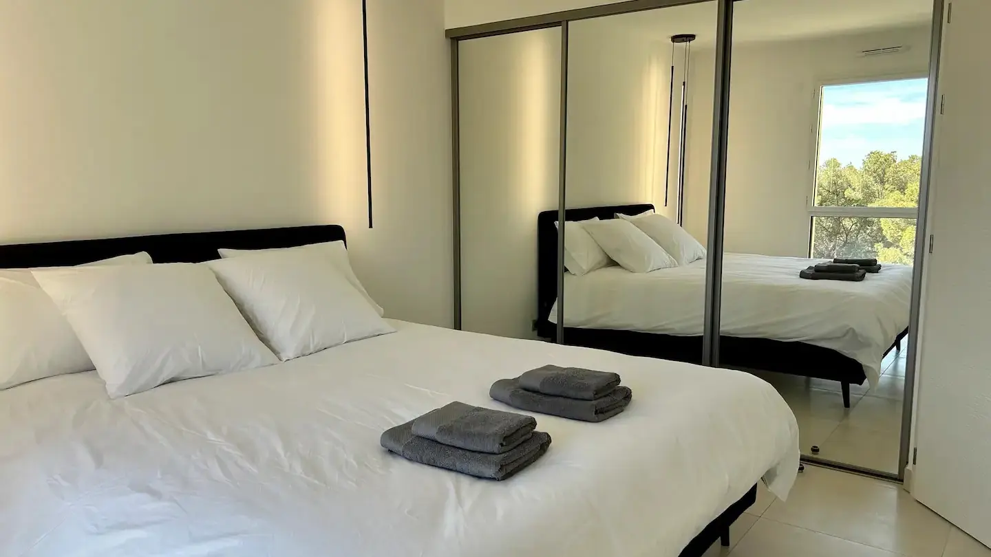 Lit King Size avec Grand dressing