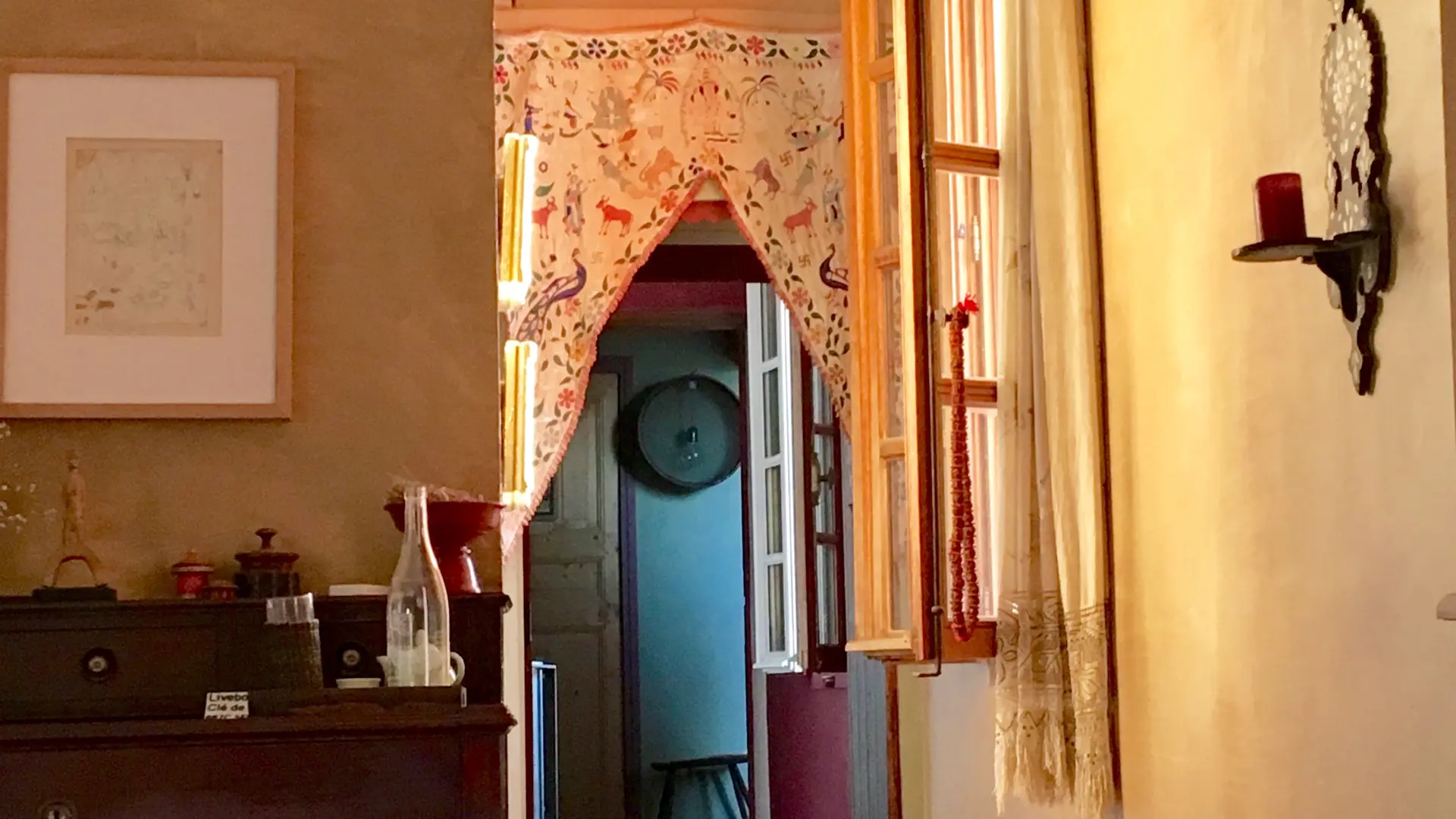 La Princesse au Petit Pois_L'Isle-sur-la-Sorgue couloir