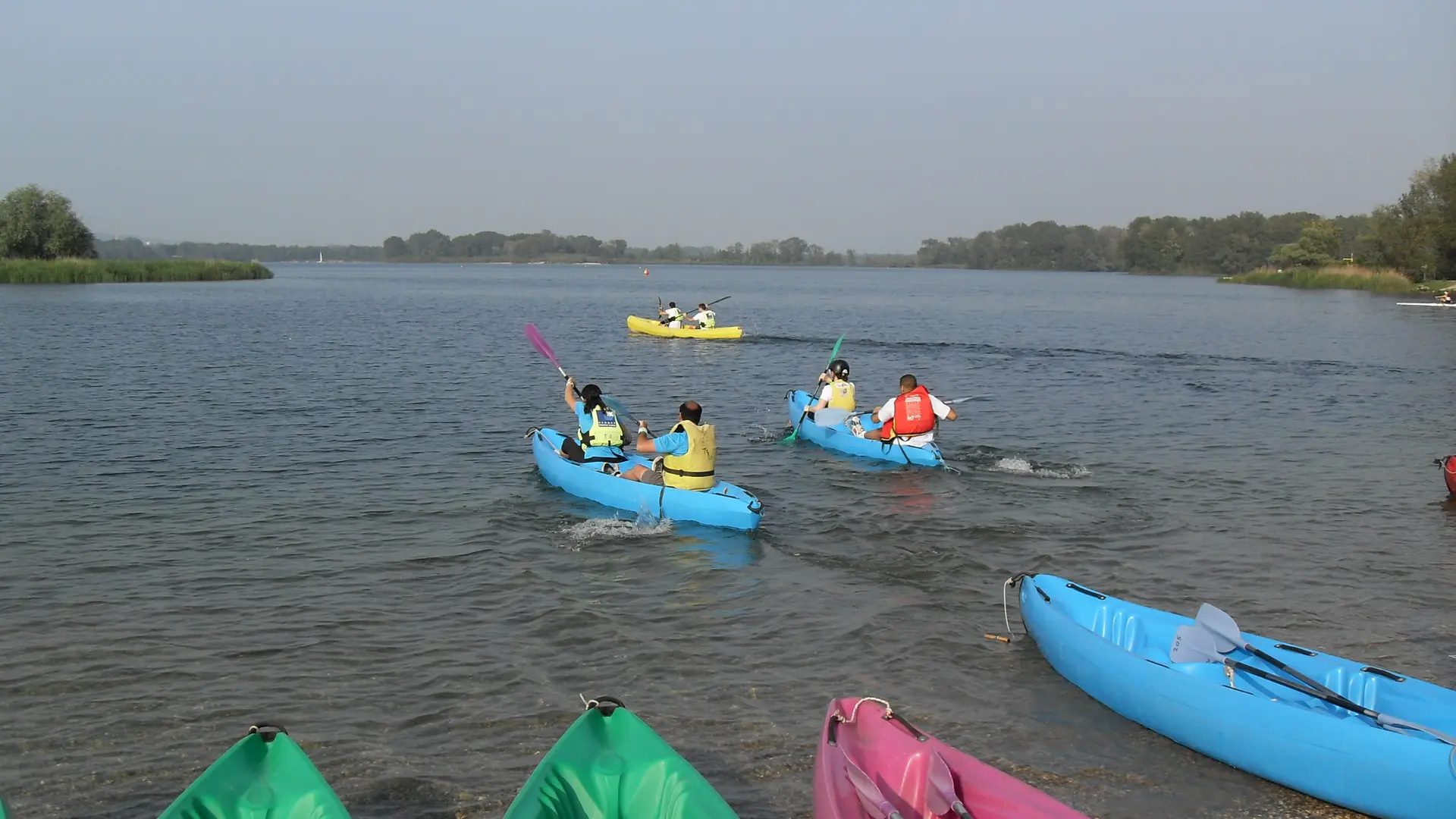 Canoë sur le lac des Eaux Bleues